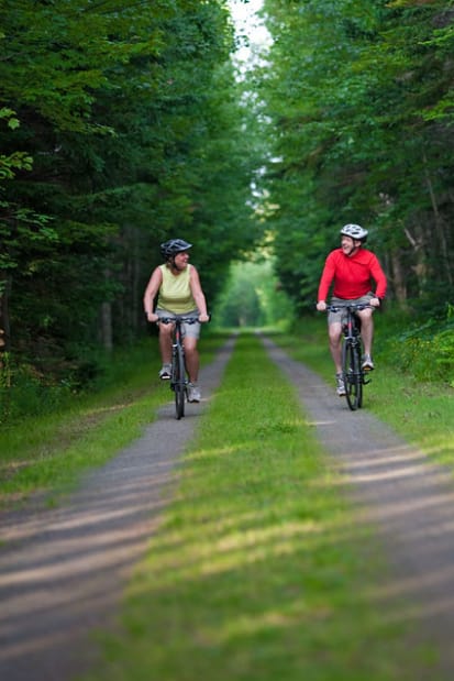 PEI bike tours - OLS Prince Edward Island cycling tours pei trail bicycle tour